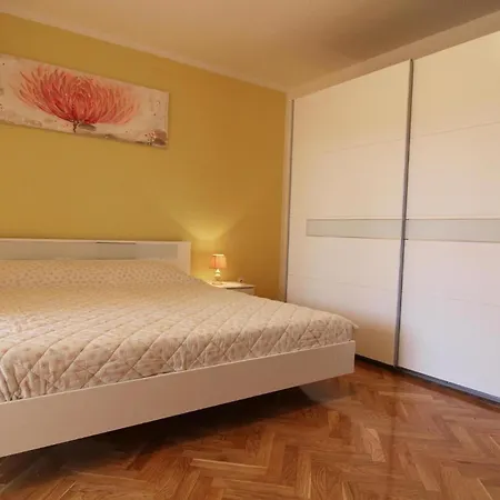 Apartman Wunderschoenes In Mit Eigenem Balkon